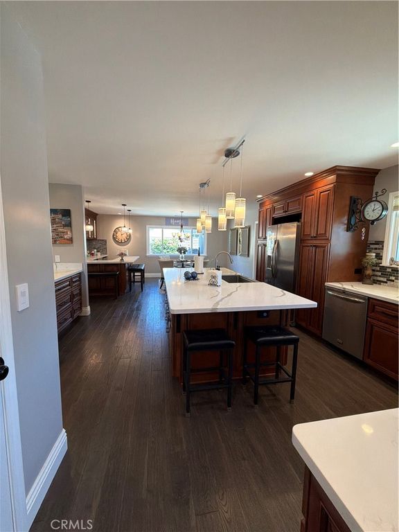 Image 38 of property listing at 401 meadowbrook Drive, Santa Maria, CA 93455
