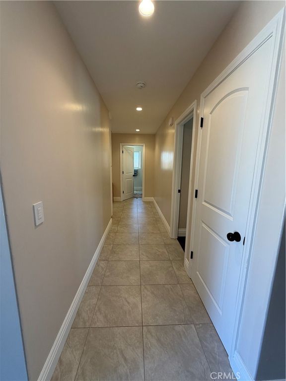 Image 9 of property listing at 401 meadowbrook Drive, Santa Maria, CA 93455