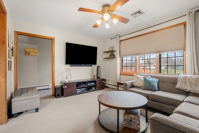 4 Dorianna Cir, Shrewsbury, MA 01545