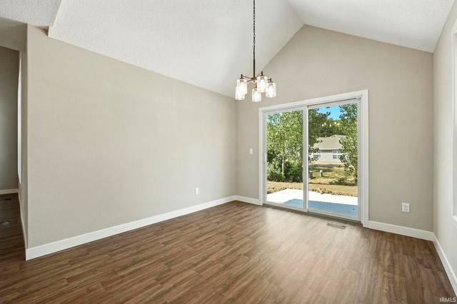 4792 Falcon Parkway, New Haven, IN 46774