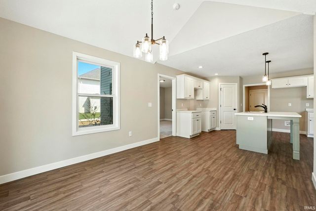 4792 Falcon Parkway, New Haven, IN 46774