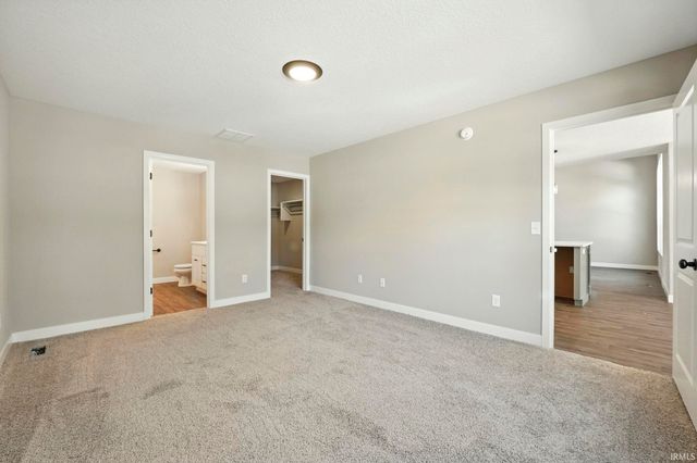 4792 Falcon Parkway, New Haven, IN 46774