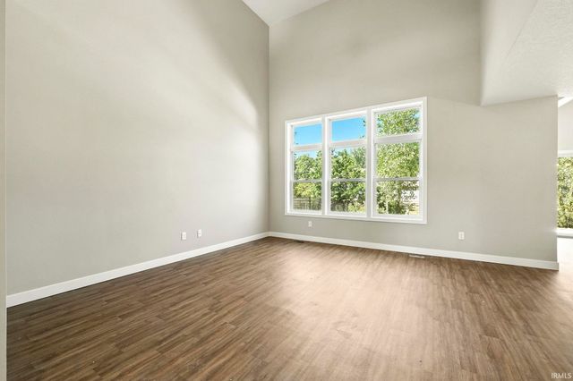 4792 Falcon Parkway, New Haven, IN 46774