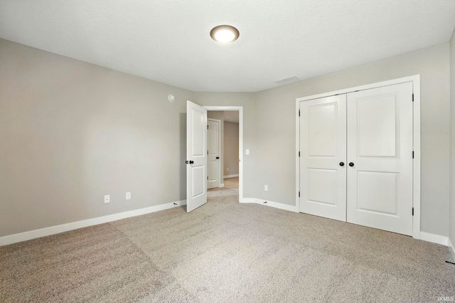 4792 Falcon Parkway, New Haven, IN 46774