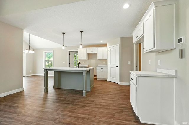 4792 Falcon Parkway, New Haven, IN 46774