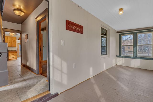 201 Dakota Avenue NE, Pennock, MN 56279