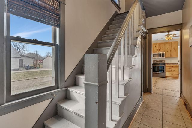 201 Dakota Avenue NE, Pennock, MN 56279