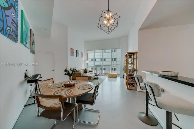 253 NE 2nd St 228, Miami, FL 33132