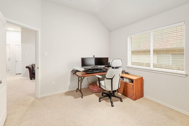 3802 Azur LN, Round Rock, TX 78681