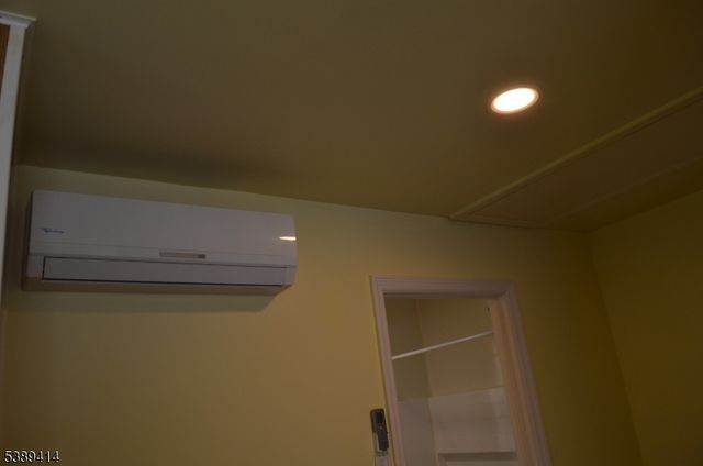 550 4Th St, Dunellen Boro, NJ 08812