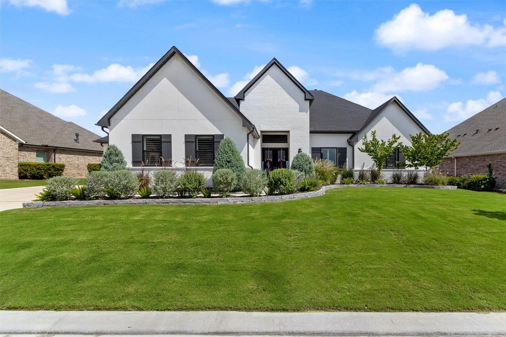 9776 Greenridge View Drive, Willis, TX 77318