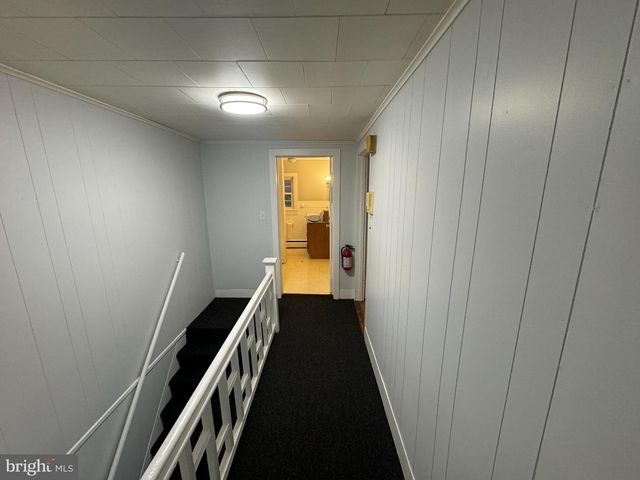 17--19 W DELAWARE AVE, Pennington, NJ 08534