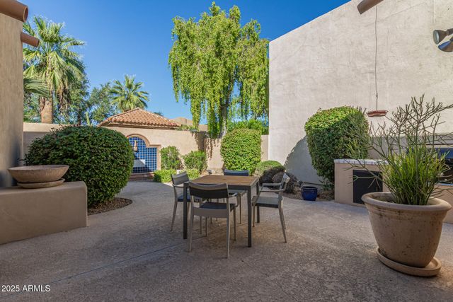 8338 E JOSHUA TREE Lane, Scottsdale, AZ 85250