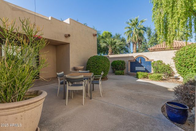 8338 E JOSHUA TREE Lane, Scottsdale, AZ 85250