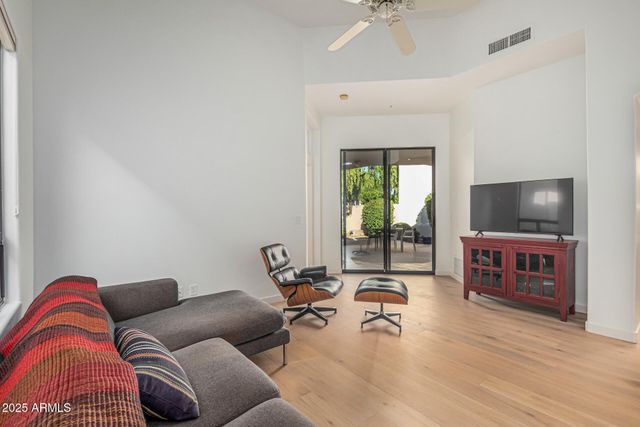 8338 E JOSHUA TREE Lane, Scottsdale, AZ 85250