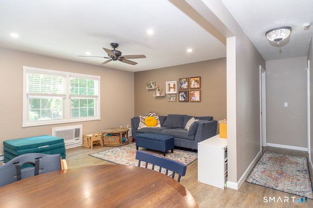 646 Howe Avenue 8, Shelton, CT 06484