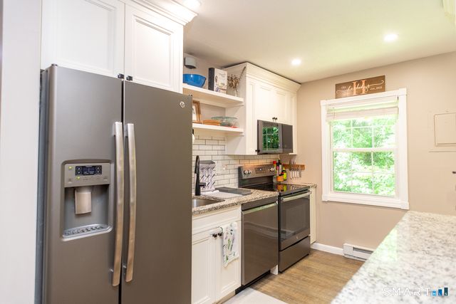 646 Howe Avenue 8, Shelton, CT 06484