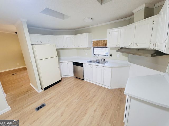 3241 Crest Highway, Thomaston, GA 30286