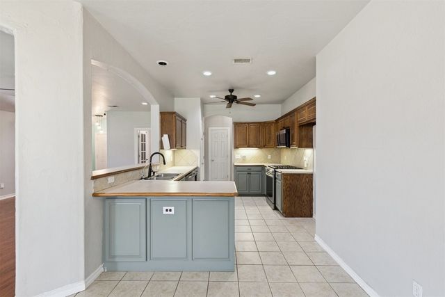 326 Bozeman Trail, Edmond, OK 73003
