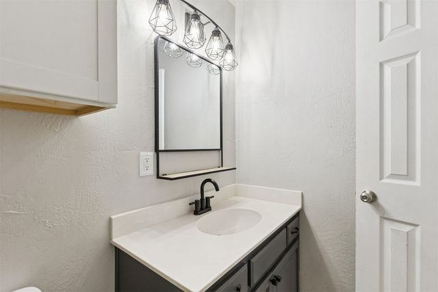 326 Bozeman Trail, Edmond, OK 73003