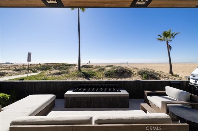218 E Oceanfront, Newport Beach, CA 92661