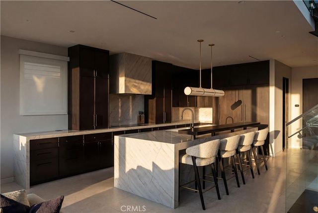 218 E Oceanfront, Newport Beach, CA 92661