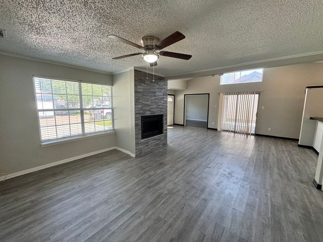 5518 Portsmouth Drive, Arlington, TX 76018