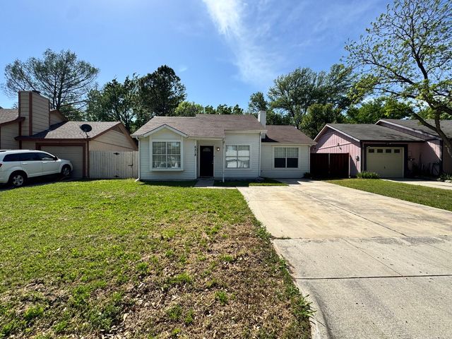 5518 Portsmouth Drive, Arlington, TX 76018