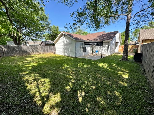 5518 Portsmouth Drive, Arlington, TX 76018