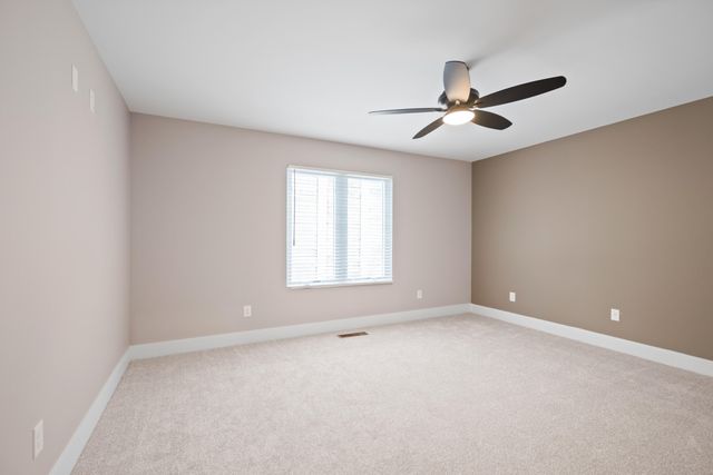 100 W 14th Street, B, Newport, KY 41071