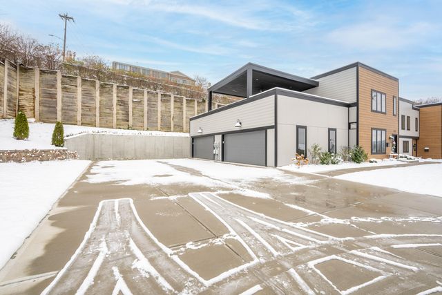 100 W 14th Street, B, Newport, KY 41071