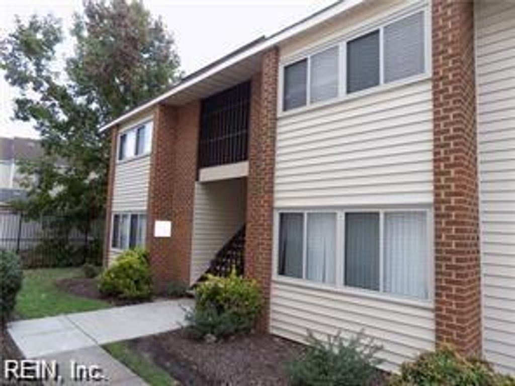 107 Pacific DR, Hampton, VA 23666