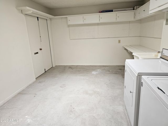 9859 W EMBERWOOD Drive, Sun City, AZ 85351