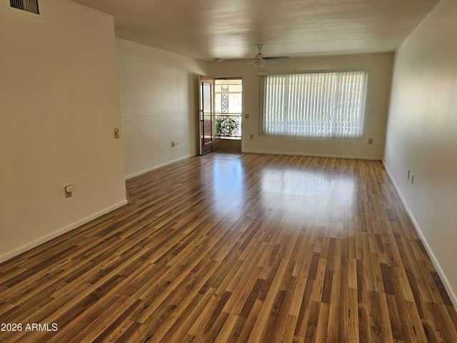 9859 W EMBERWOOD Drive, Sun City, AZ 85351