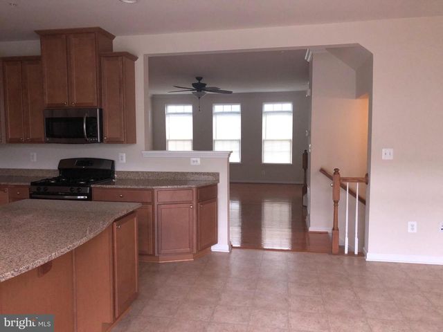 707 ADDISON RD S, Capitol Heights, MD 20743