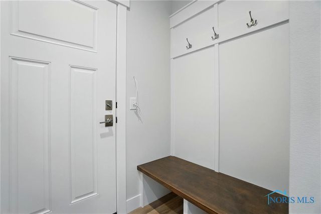 3808 Ten Mile Creek Dr Drive, Sylvania, OH 43560