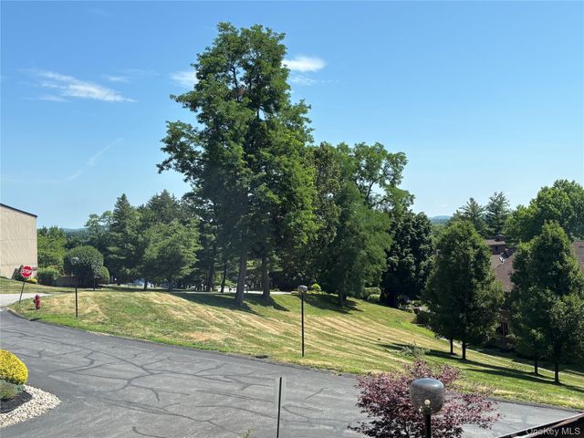 507 Scenic Lane, Poughkeepsie, NY 12603