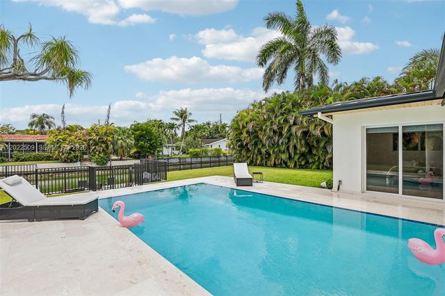 5620 SW 63rd Ct, South Miami, FL 33143