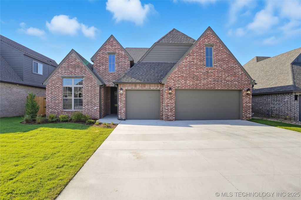 2838 E 141st Court S, Bixby, OK 74008