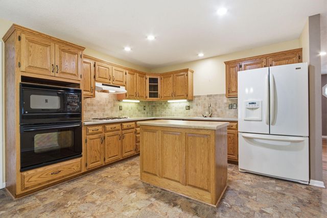 1708 OAK CLIFF PL, Columbia, MO 65203