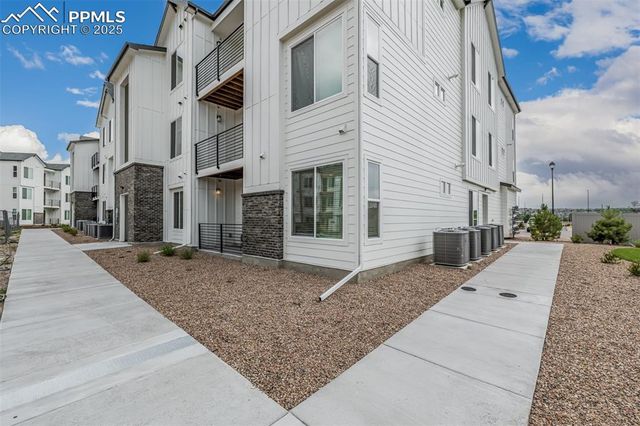 2252 Arikaree Heights 106, Colorado Springs, CO 80908