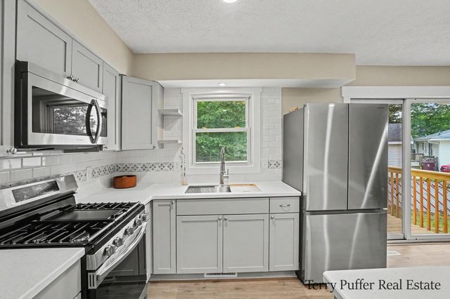 3942 Hall Road, Muskegon, MI 49442