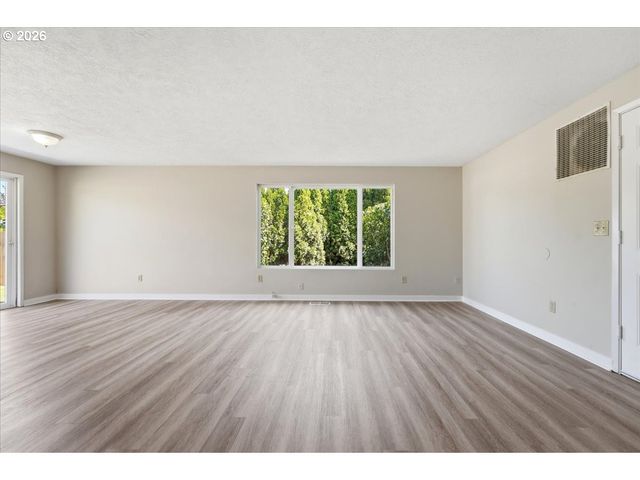 20865 Sw JAY St, Beaverton, OR 97003