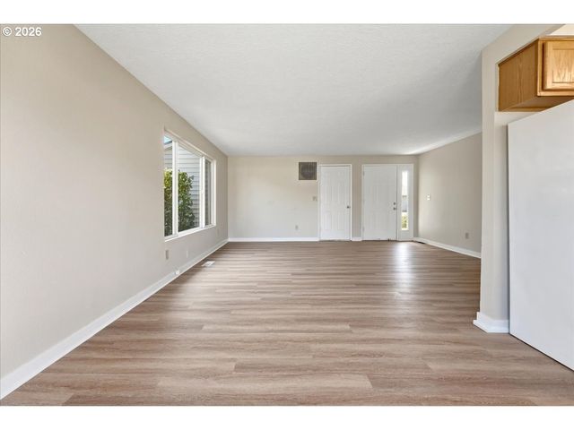 20865 Sw JAY St, Beaverton, OR 97003