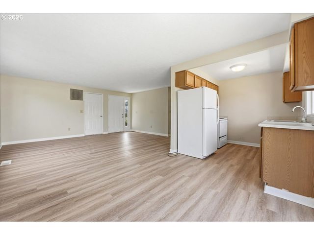 20865 Sw JAY St, Beaverton, OR 97003