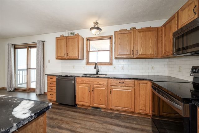 9737 Stanley Road, Garrettsville, OH 44231