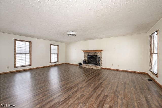 9737 Stanley Road, Garrettsville, OH 44231