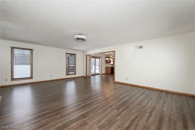 9737 Stanley Road, Garrettsville, OH 44231