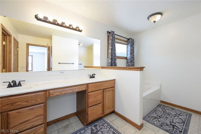 9737 Stanley Road, Garrettsville, OH 44231