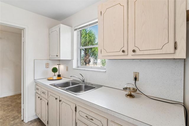 5530 N 80TH STREET C308, St Petersburg, FL 33709